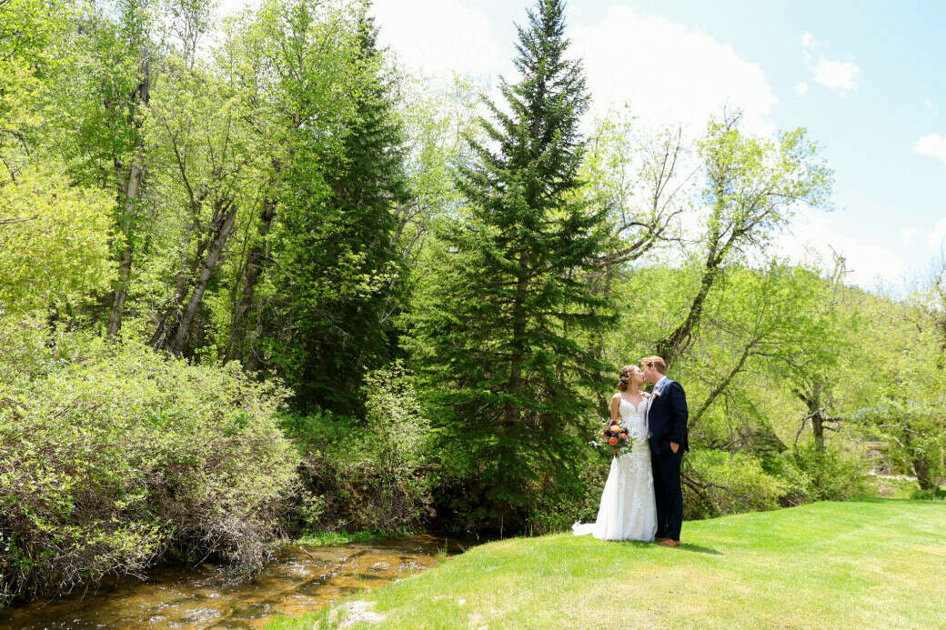 Spearfish Canyon Lodge Outdoor Summer Wedding 