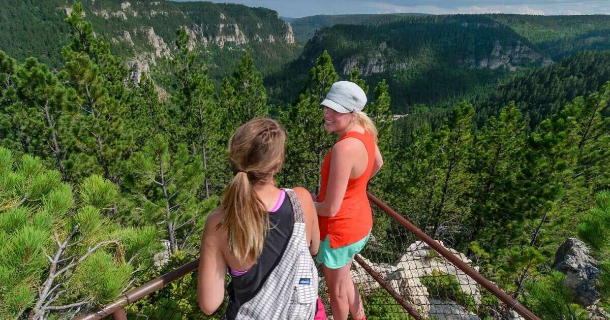 Hiking Trails in Spearfish Canyon