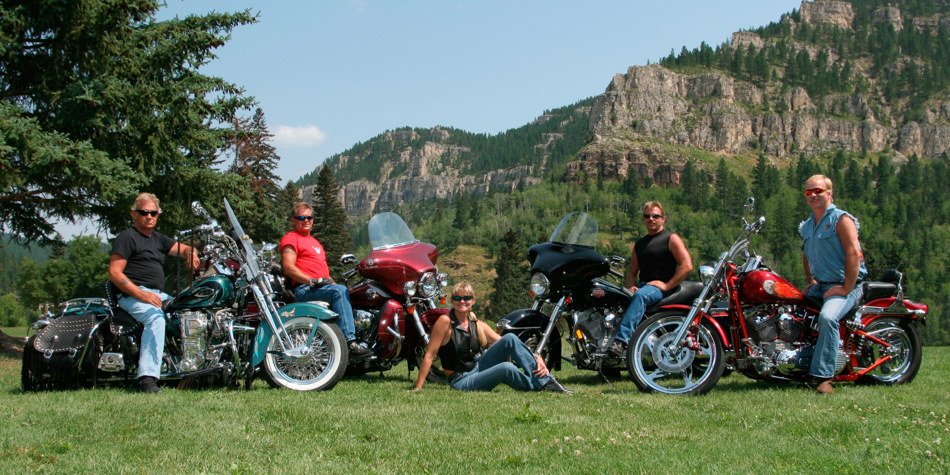 4 Motorcyclists in Spearfish Canyon Lodge 