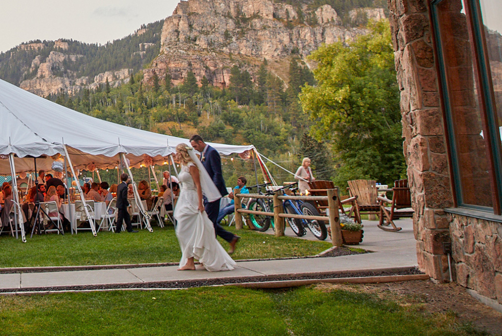Outdoor Wedding Reception in Spearfish Canyon Lodge utilizing Spacious White Tent