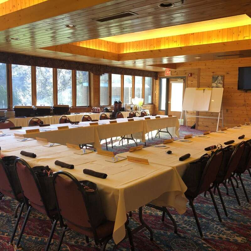 Roughlock room with tables and chairs 